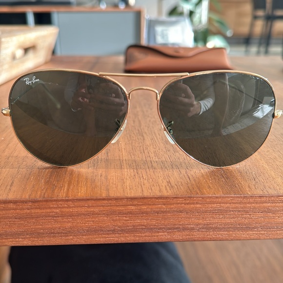 RayBan Gold Aviators - Picture 4 of 4